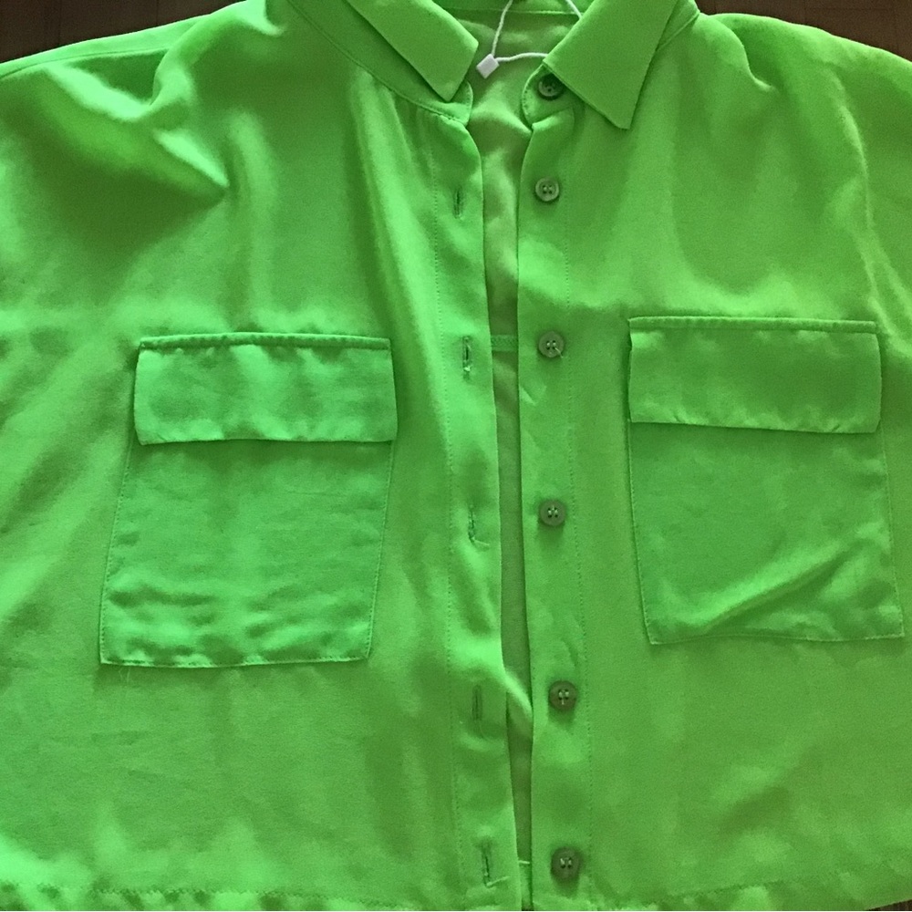 Bright crop blouse